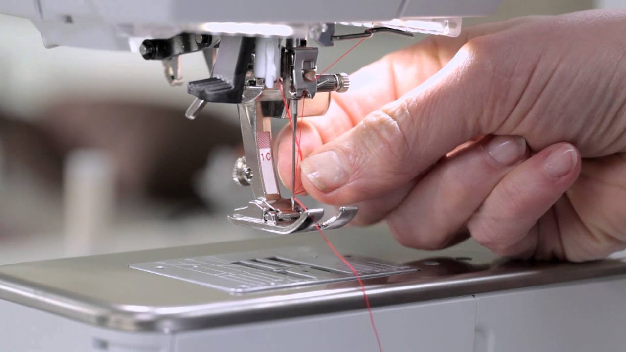 BERNINA 770 QE – the high-end sewing, embroidery and quilting machine ...